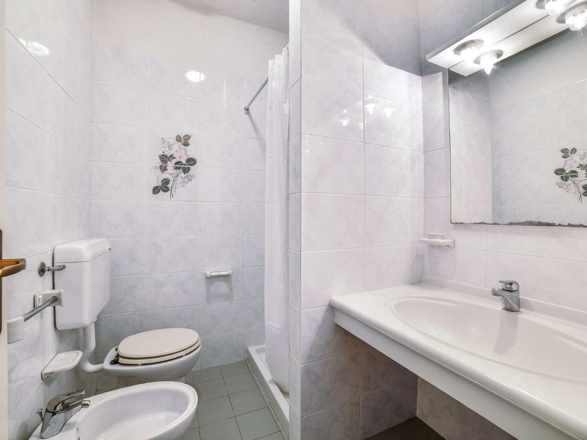 Apartment Altaluna-5 By Interhome Nisporto Bagian luar foto